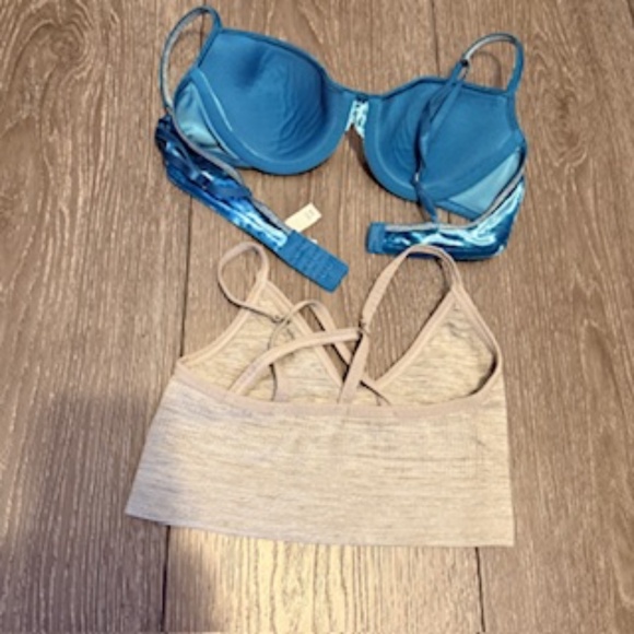 Victoria's Secret Velvet Blue Bra 34B and Lucky Brand Gray Bralette Small - Picture 2 of 8